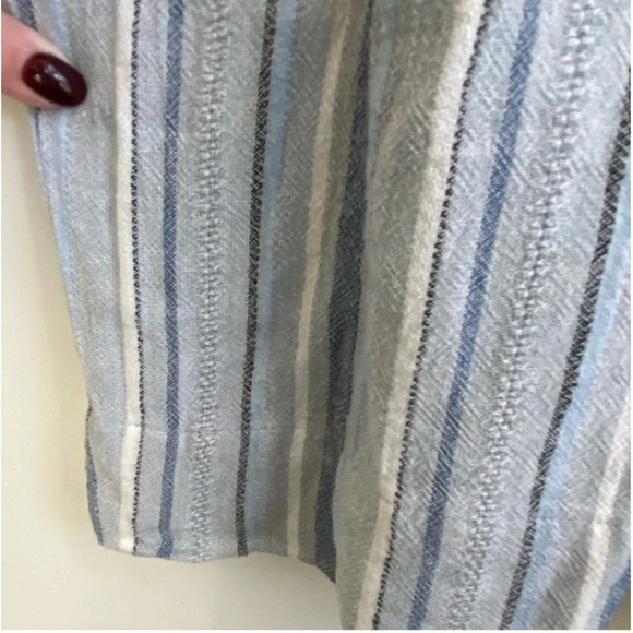 Cloth & Stone Striped Tie Back Rayon Linen Blue romper
Jumpsuit pants Size Large - Picture 8 of 15